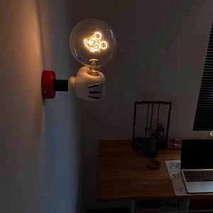 Lámpara de pared de mano moderna de Mickey Mouse, luz nocturna minimalista de dibujos animados para dormitorio de niños, pared de cabecera creativa personalizada - Product Image 5