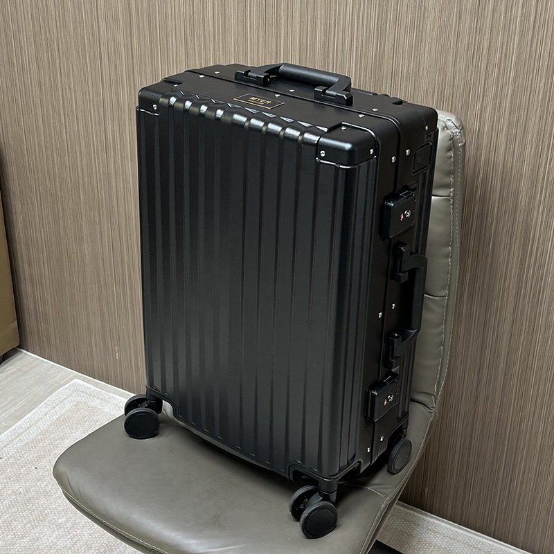 nouveau modèle avec porte-gobelet-noir classique