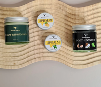 Étiquettes autocollantes transparentes en vinyle imperméables avec logo de marque imprimé sur mesure pour l'emballage de produits cosmétiques, de soins de la peau et de parfums