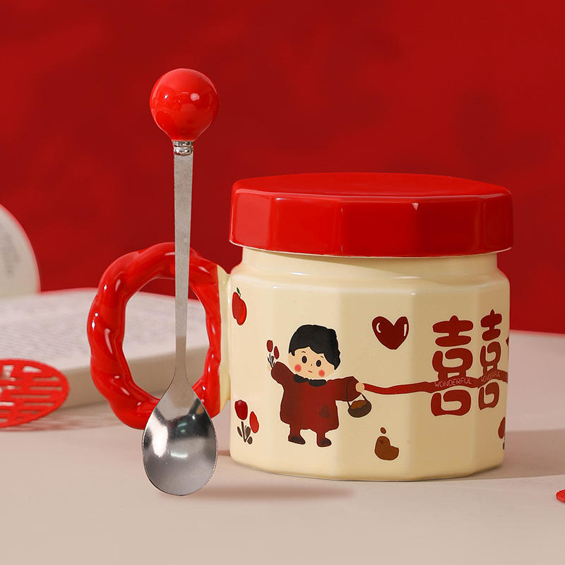 [ช้อนกลมสีแดงบนฝาถ้วย] Red Double Happiness - Boy