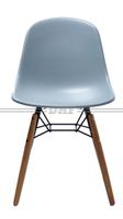 Chaise de salle à manger italienne design moderne en plastique siège PP pieds en bois design moderne meubles de maison