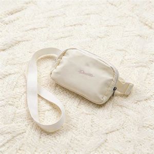 Borsa a Tracolla Personalizzata Elegante con Logo Alfabetico Stilizzato Duetto - Rosa Chiaro/Lavanda - Product Image 2