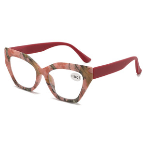 Mini gafas de lectura plegables para hombre con clip de bolsillo y diseño portátil - Product Image 3