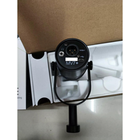 Microphone dynamique hybride MV7+ XLR/USB avec commandes tactiles, DSP intégré, compatibilité avec les applications pour podcasting et streaming Shure