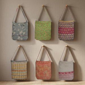 กระเป๋าสะพายไหล่ Kantha ผ้านวมพิมพ์ลายวินเทจ - Product Image 3