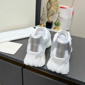 Sneakers basses de style designer pour hommes et femmes, en cuir premium, à lacets, chaussures décontractées pour tous les jours - Product Image 5