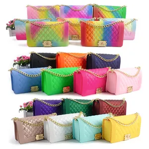 디자이너 가방 2022 대용량 사용자 정의 지갑 젤리백 젤리 핸드백 공급 업체 여성과 소녀 다채로운 PVC 가방 도매