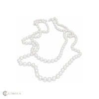 Collier en perles d'imitation à plusieurs rangs superposés