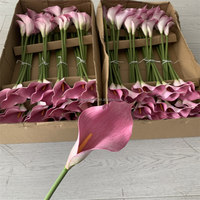 B-1067 Hochwertige Handgefertigte Moderne Wohnzimmerdekoration Realistische Künstliche Calla-Lilien Rosa Blumen Einzelner Zweig