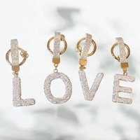 Porte-clés en métal personnalisé DIY en gros, entièrement orné de strass, avec pendentif lettre initiale (26 lettres), pour voiture et sac à dos
