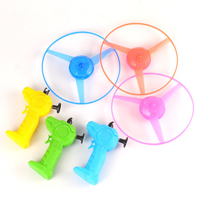 Juguete de platillo volador de plástico con control manual y luces para niños, juego al aire libre de 5 a 7 años, combate de OVNIs - Product Image 1