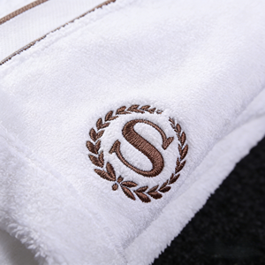 Accappatoio in Spugna Bianca per Hotel, <span class=keywords><strong>Set</strong></span> Accappatoio <span class=keywords><strong>e</strong></span> Asciugamano al Ginocchio, Morbido <span class=keywords><strong>e</strong></span> Assorbente per Hotel, Spa <span class=keywords><strong>e</strong></span> Camere degli Ospiti - Product Image 2