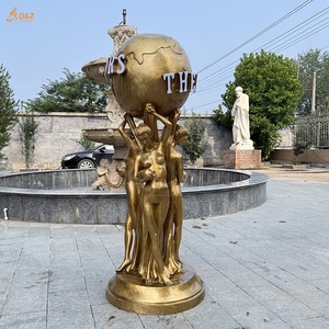 Decorazione da giardino esterna personalizzata grande ottone famoso tre belle ragazze sollevano la terra a grandezza naturale il mondo è tuo scultura in ottone - Product Image 1