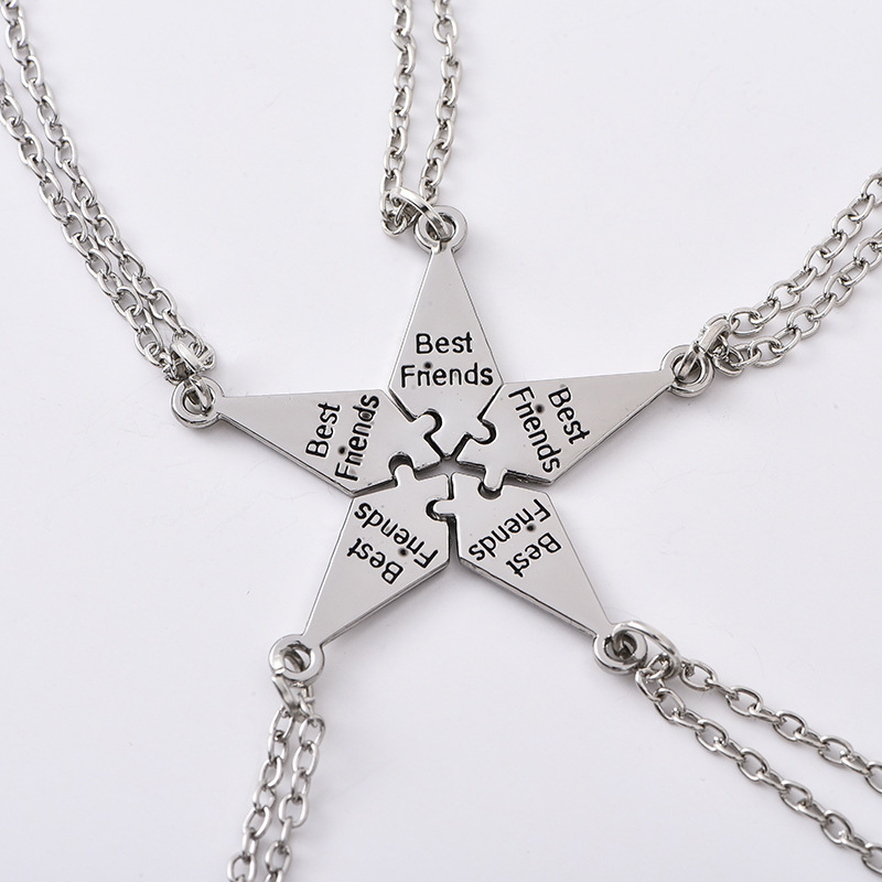 UNGENT THEM Sisters Necklace Set - 3 Matching Heart Necklaces, Stainless Steel, Gift For Best Friends
