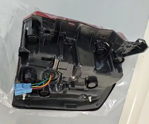 Nuevas luces traseras para <span class=keywords><strong>Toyota</strong></span> Land Cruiser <span class=keywords><strong>Prado</strong></span> <span class=keywords><strong>2023</strong></span> 2024 81551-60D70 81561-60D80 - Product Image 5