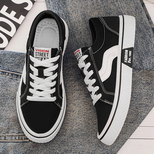 Antiscivolo elegante da Jogging basso per ragazzi Sneakers Casual in tela di primavera Casual per ragazzi <span class=keywords><strong>scarpe</strong></span> da skateboard da uomo di alta qualità - Product Image 2