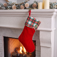 Chaussette de Noël en velours rouge à motif écossais avec bouton en bois pour décoration de cheminée et de fêtes