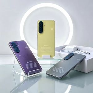 Smartphones A56 5G 16 Go + 1 To, batterie 7000 mAh, charge rapide 65 W, débloqué, design fin et élégant - Product Image 2