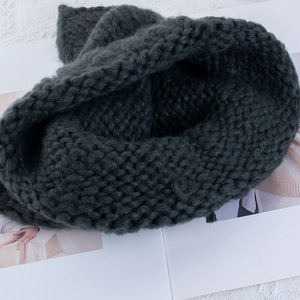 2025 Otoño Invierno cálido Gorro con orejas de gato acrílico gorro informal Unisex de alta calidad con bordado 3D diseño de logotipo personalizado - Product Image 4