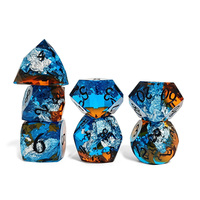 Vente en gros de jeux de dés personnalisés DND, dés à facettes multiples à bords pointus, ensemble de dés en résine pour les jeux de rôle Dungeons and Dragons, jeux de table