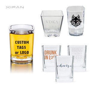 Vasos de Chupito Cuadrados Profesionales de Fábrica con Logotipo Personalizado, 2oz, Transparentes, Clásicos, Ecológicos, para Vodka, Descuento por Volumen para Regalos de Boda - Product Image 1