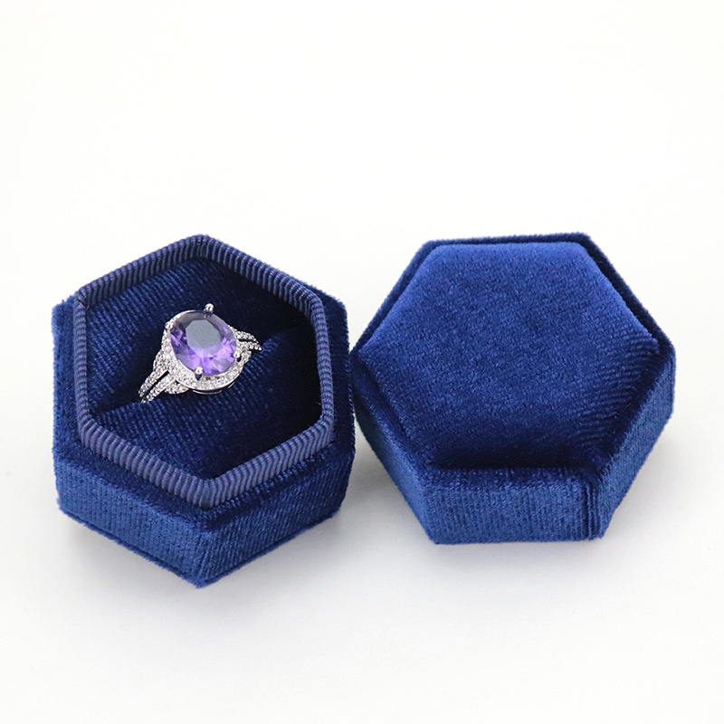 รอยัลบลู