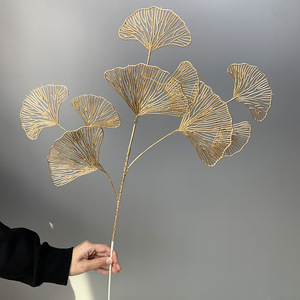 3 Branches Faux Plastique <span class=keywords><strong>Biloba</strong></span> Feuilles de <span class=keywords><strong>Ginkgo</strong></span> Artificielles Or avec Tige pour Pâques Noël Halloween Retour à l'école Décorations - Product Image 3