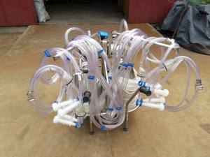 最高酪農農機具小モバイル自動ポータブルミニヤギ羊搾乳機と価格 - Product Image 4