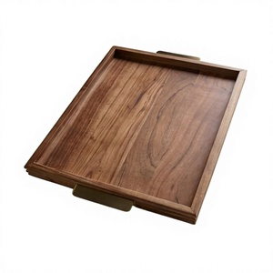 Elegante Bandeja de Madera Ecológica Grabada para Servir Copas de Champán con Asas, Apta para Lavavajillas y Microondas, Decorativa Floral para el Hogar - Product Image 6
