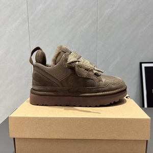 Sepatu Bot Salju Gaya UGGss Berkualitas Tinggi untuk Pria dan Wanita dengan Logo untuk Musim Dingin Baru 2025, Tahan Dingin - Product Image 2