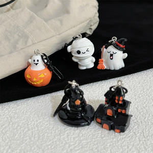 2025 nouveau produit créatif Ins Style dessin animé mignon personnalité doux Cool fantôme 3D fantôme amour pendentif Halloween porte-clés - Product Image 1