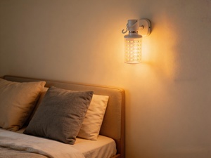 Lampada a Mais RGB Magnetica Ricaricabile 10W, Luce Notturna Atmosferica a Luminosità Completa, Lampada da Parete e da Tavolo per Casa con Batteria ad Alta Capacità - Product Image 5