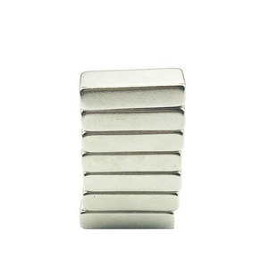 Puissant 20*10*3mm N52 Aimant personnalisé en <span class=keywords><strong>n</strong></span>éodyme Matériaux magnétiques Aimant N52 - Product Image 1