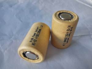 Sub C <span class=keywords><strong>4</strong></span>/<span class=keywords><strong>5SC</strong></span> 1.2V แบตเตอรี่แบบชาร์จไฟได้1300Mah <span class=keywords><strong>4</strong></span>/5 SC เซลล์ <span class=keywords><strong>Ni</strong></span>-<span class=keywords><strong>Cd</strong></span> พร้อมแท็บหมุดเชื่อมสำหรับสว่านไฟฟ้า - Product Image 4