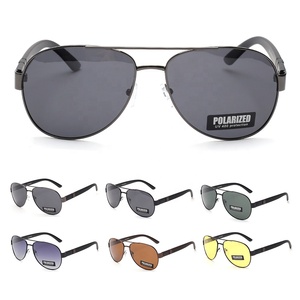 <span class=keywords><strong>Occhiali</strong></span> <span class=keywords><strong>da</strong></span> <span class=keywords><strong>sole</strong></span> Vintage rotondi in metallo per uomo e donna moda classica <span class=keywords><strong>occhiali</strong></span> <span class=keywords><strong>da</strong></span> <span class=keywords><strong>sole</strong></span> stile retrò <span class=keywords><strong>occhiali</strong></span> <span class=keywords><strong>da</strong></span> <span class=keywords><strong>sole</strong></span> maschili - Product Image 4