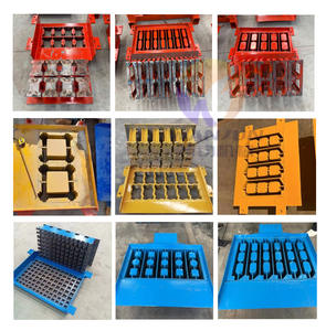 Macchina Mobile per la Produzione di Blocchi di Cemento e Calcestruzzo, Pressa Manuale per 5 Blocchi, Motore per la Vendita in Nigeria - Product Image 3