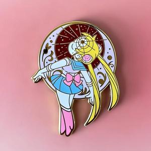 Broche Exquise Personnalisée et Plaqué Or, Motif Guerrière de Dessin Animé Magnifique, Pose Dansante, <span class=keywords><strong>Action</strong></span> Frozen, Badge Commémoratif - Product Image 5