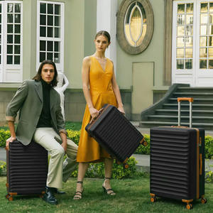 Ensemble de bagages antichoc de 28 pouces avec serrure TSA, valise trolley extensible pour voyage en famille, trois pièces, livraison directe (stock USA) - Product Image 2