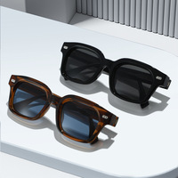 Kacamata Hitam Unisex Vintage Trendy 2026 High-end, Bingkai Penuh, Lensa Polarisasi UV400, Gradasi Hijau