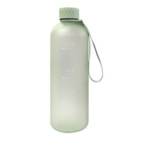 Botella de Agua Deportiva de Plástico Esmerilado de 1500 ml, a Prueba de Fugas, con Correa de Transporte