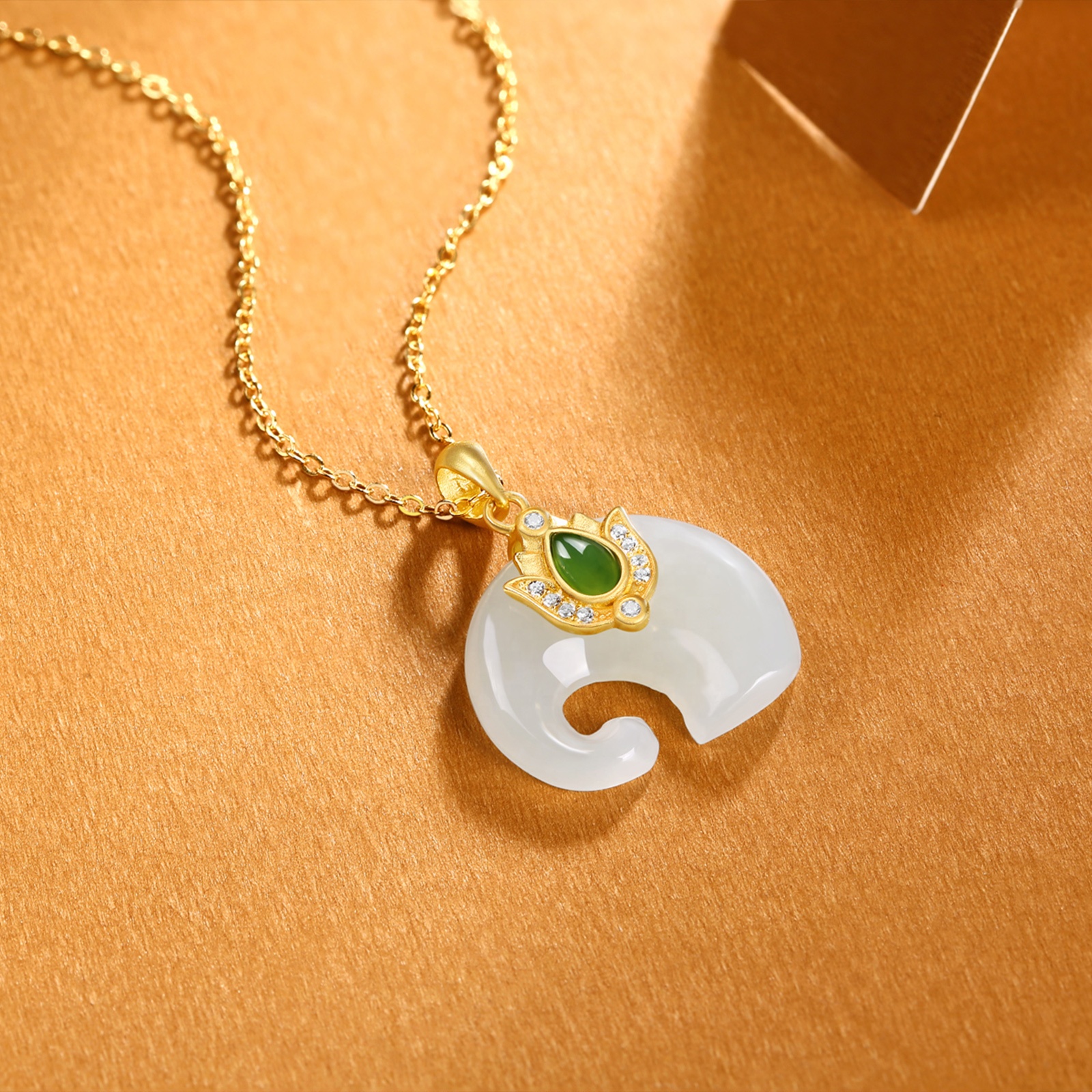 HMOIS Moissanite Jewelry Lotus Sterling 925 Silver pendants Natural Hotan White Jade moissanite diamond wholesale