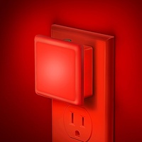 Veilleuse carrée rouge avec capteur crépusculaire, mini lampe LED rouge à brancher sur prise murale, veilleuse rouge pour chambre d'enfant et de bébé