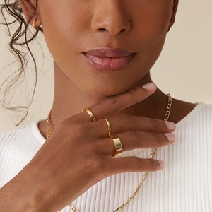 Vente en gros de bijoux Offre Spéciale tendance en acier inoxydable plaqué or 18 carats, ensembles de bagues de 3 pièces, bagues empilées en cercle simple pour femmes - Product Image 4