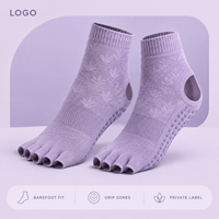 Chaussettes de yoga antidérapantes lavande à cinq orteils, sans orteils, souples, pour studio, spécifications d'acheteur, développement en usine, programme de vente en gros
