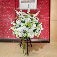 FB2269 Nouvelle conception de boule de fleurs artificielles vertes et blanches pour mariage, centre de table de mariage, grande boule de fleurs pour décoration de mariage