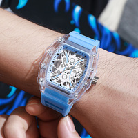 Nuevo Reloj de Cuarzo para Hombre con Correa de Silicona de Seis Colores Diferentes, Diseño Transparente en Forma de Barril de Vino, Venta al Por Mayor