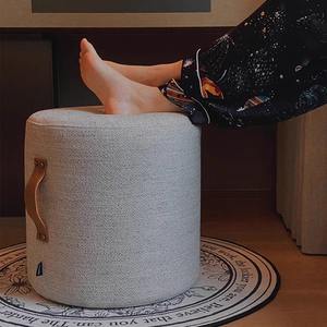 Taburete Estilo Sofá, Banco para Zapatos de Sala de Estar, Decoración del Hogar de Alta Gama, Taburete Redondo Acogedor, Ideal para Instagram - Product Image 4