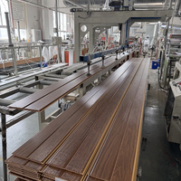 Panel Plafon PVC Motif Kayu Modern Berlubang Langsung dari Pabrik, Papan Dinding Dekoratif, Pemasangan Mudah, Ukuran Kustom untuk Rumah