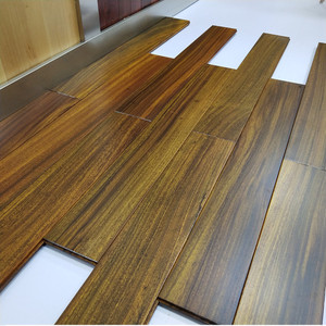 Precio al por mayor Iroko flotante suelo de madera dura para dormitorio sala de estar Villa gimnasio almacén aplicaciones - Product Image 5
