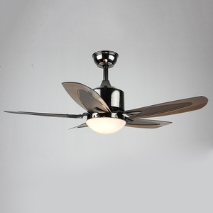 Europäischer Stil 42-Zoll Traditioneller Moderner Dekorativer Deckenventilator Dimmbares <span class=keywords><strong>LED</strong></span>-Licht 5 Flügel DC-Motor - Elegante Wohnzimmerbeleuchtung - Product Image 2